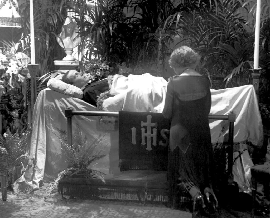 Funeral de Rudolph Valentino em 1926. Créditos: Associated Press Photo.